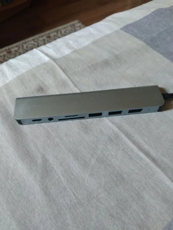 Продаю usb-хаб восемь портов