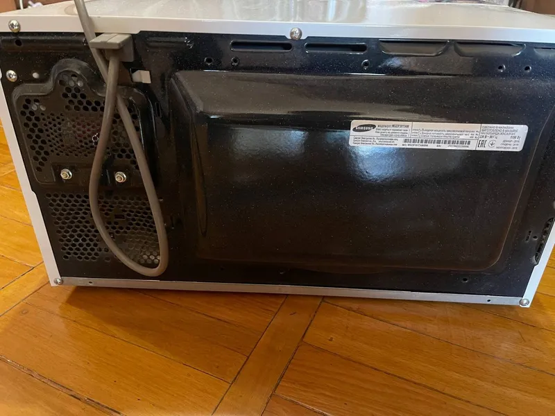 Samsung mikroto‘lqinli pechi 3 Samsung mikroto‘lqinli pechi 3