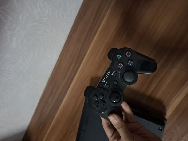 Play station 3slim 5 Play station 3slim 5