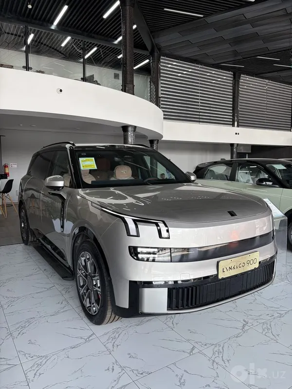 Lynk & co 900 gibrid 3 Lynk & co 900 gibrid 3