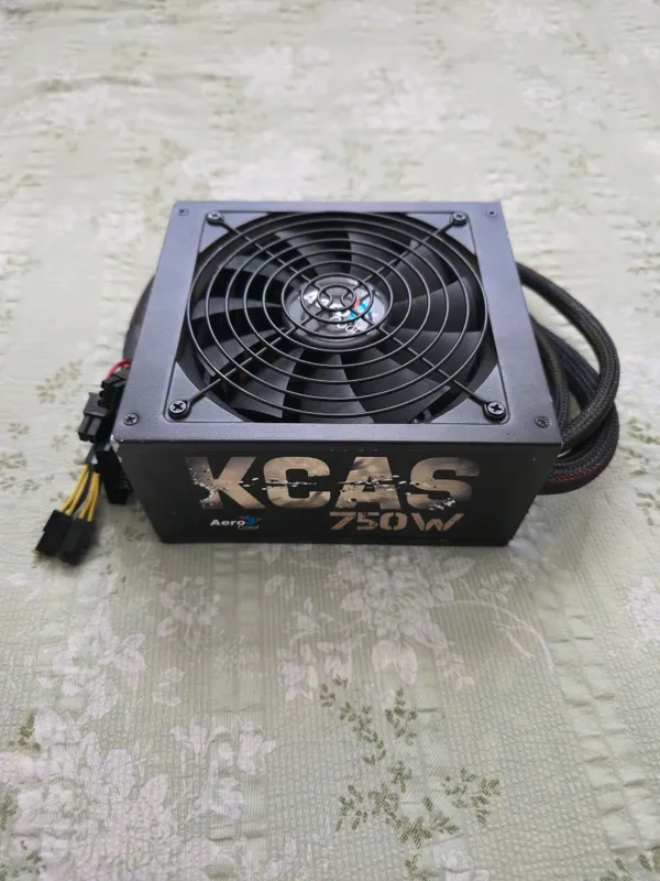 Блок питания AEROCOOL KCAS-750M 750W — фото 1