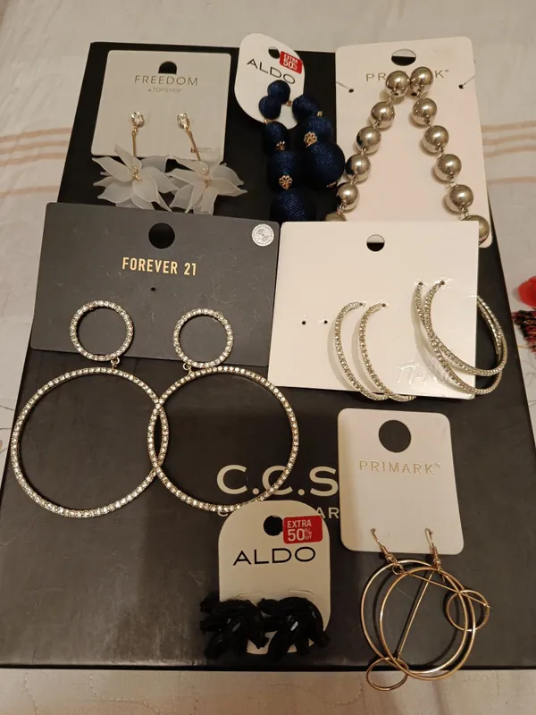 Премиум -бижутерия Primark , Aldo (Америка , Ирландия ) 8 Премиум -бижутерия Primark , Aldo (Америка , Ирландия ) 8