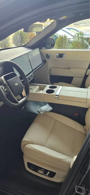Li 9 sotiladi 3000km probeg oq salon