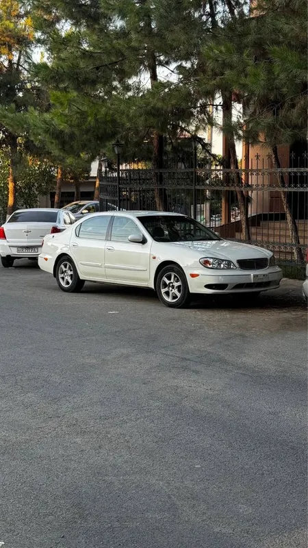 Nissan Maxima A33