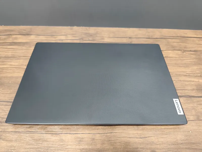 Ноутбук Lenovo V15-G5 2 Ноутбук Lenovo V15-G5 2