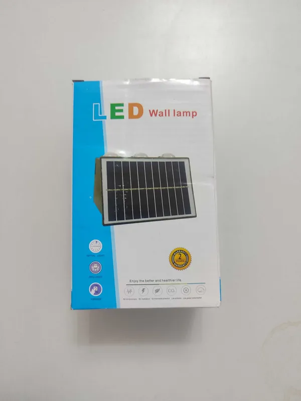 Солнечный LED светильник для фасада и улицы 4 Солнечный LED светильник для фасада и улицы 4