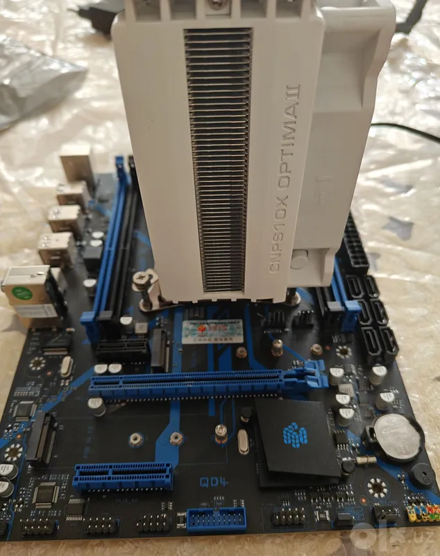 HUANANZHI X99-QD4 + 2680v4 + cooler cpu 1 HUANANZHI X99-QD4 + 2680v4 + cooler cpu 1