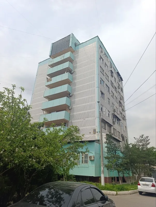 срочно продаётся Куйлюк-6 2/7/9 Бывшая общежитие