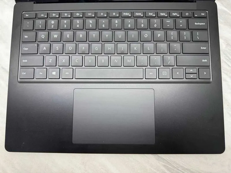 Microsoft Surface Laptop 3 13.5 IPS 2K Сенсор Core i7 1065G7 /16/256GB 4 Microsoft Surface Laptop 3 13.5 IPS 2K Сенсор Core i7 1065G7 /16/256GB 4