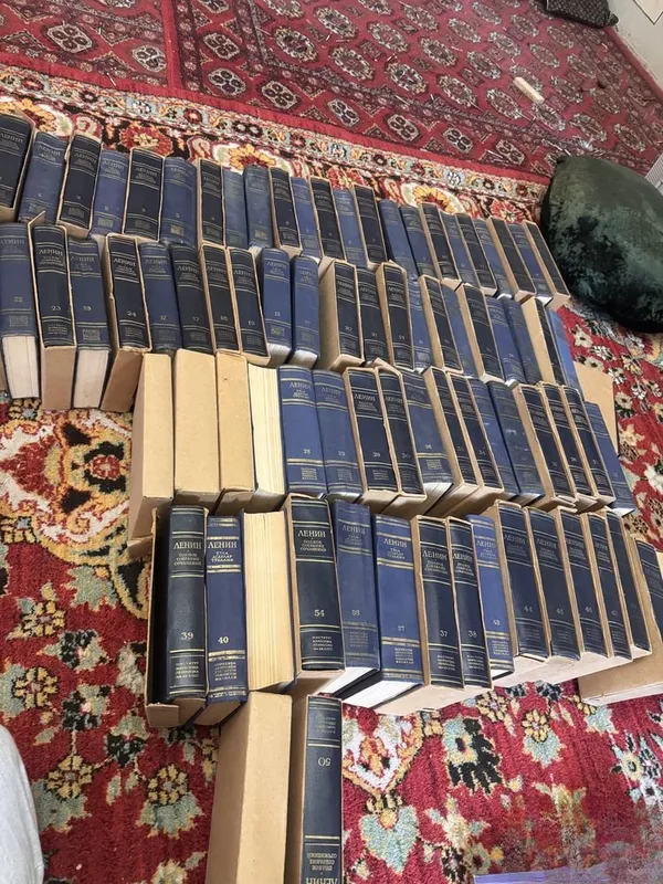 Книги Ленина на русском и узбекском языках 1 Книги Ленина на русском и узбекском языках 1