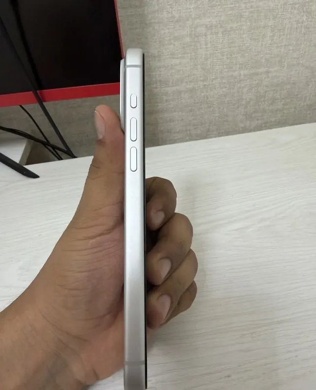 Iphone 17 Pro Max LLA 4 Iphone 17 Pro Max LLA 4