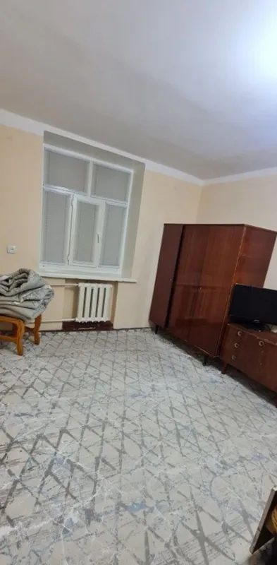 Чиланзар, 2-й квартал, 1/2/4, кирпичный, торговый центр 4