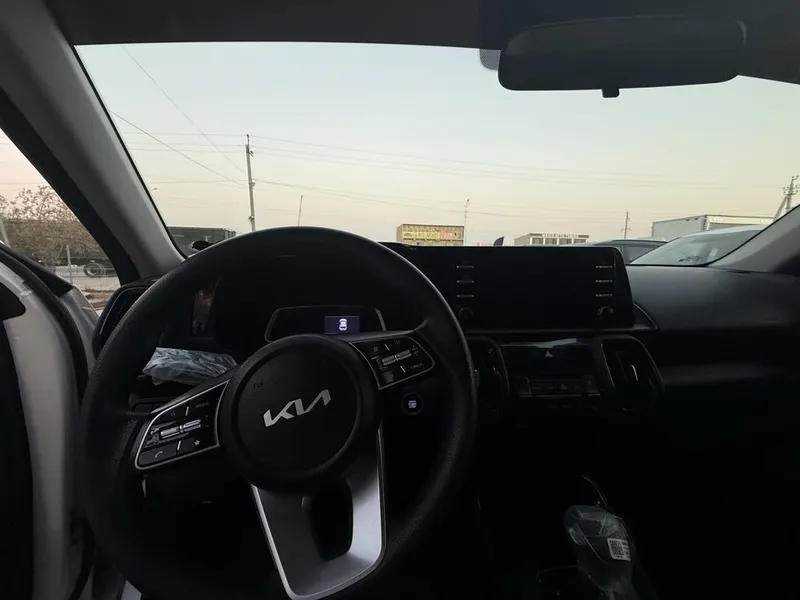 Kia Sonet 2пазитсия — фото 5