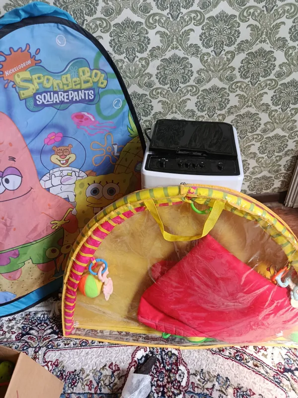 Игрушки разные,коврик,палатка,Лего и т.д Игрушки разные,коврик,палатка,Лего и т.д