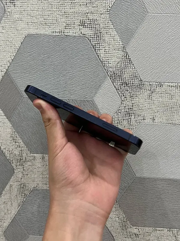 iPhone 12 Mini 3 iPhone 12 Mini 3