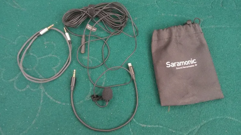 Микрофон Saramonic LavMicro U1B петличный