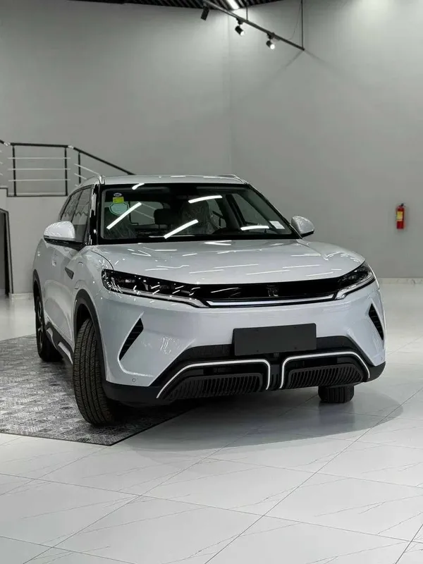 BYD Yuan up smart 1 boshlang'ich 5.400$ bilan 1 BYD Yuan up smart 1 boshlang'ich 5.400$ bilan 1