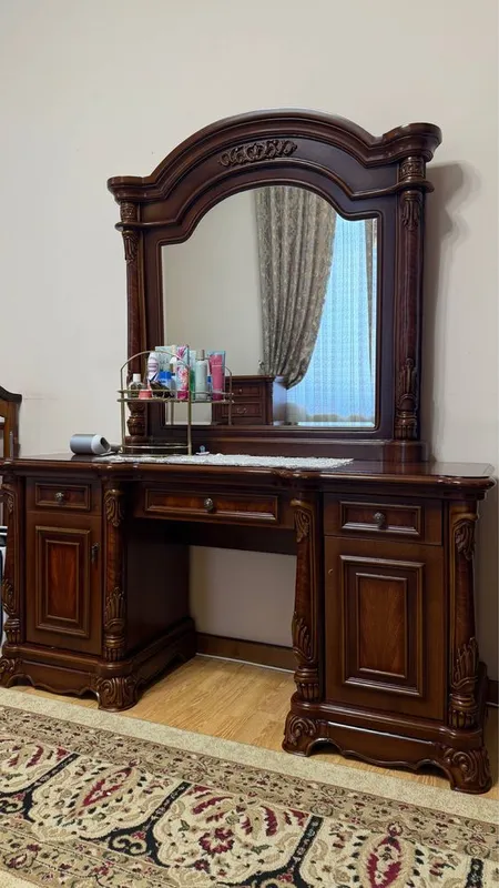 Мебел для спальни. Китай. Шкаф+кроват+тумба 2 та+ честр+ трюмо — фото 2