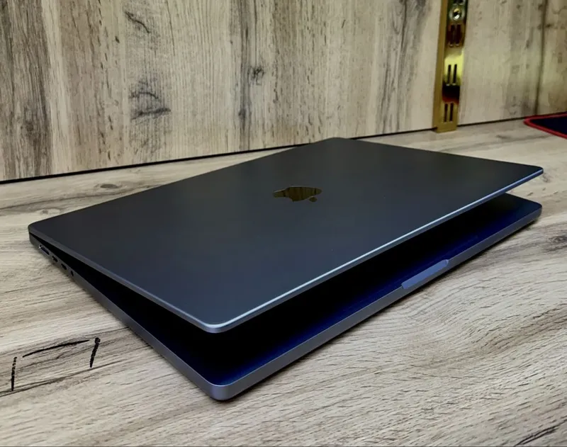 Macbook M1 Max 16inch 32/512GB 90% ёмкость — фото 2