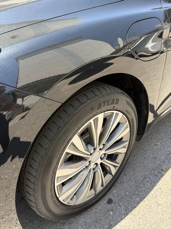 Hongqi 5 2024 fuul ideal 4 Hongqi 5 2024 fuul ideal 4