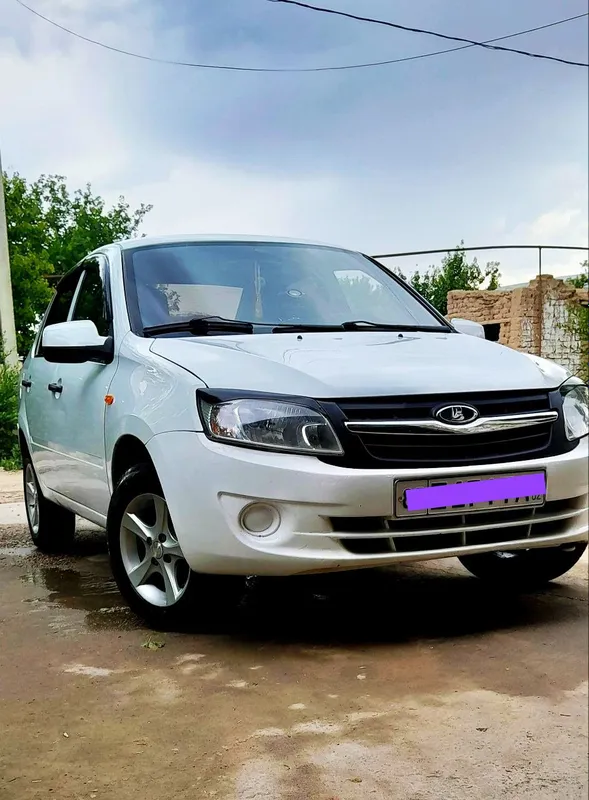 lada GRANTA sotiladi 1 lada GRANTA sotiladi 1