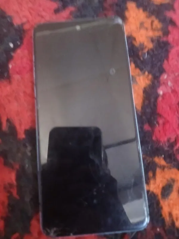 Infinix Smart 8 Pro, память 64/4, экран немного разбит 4