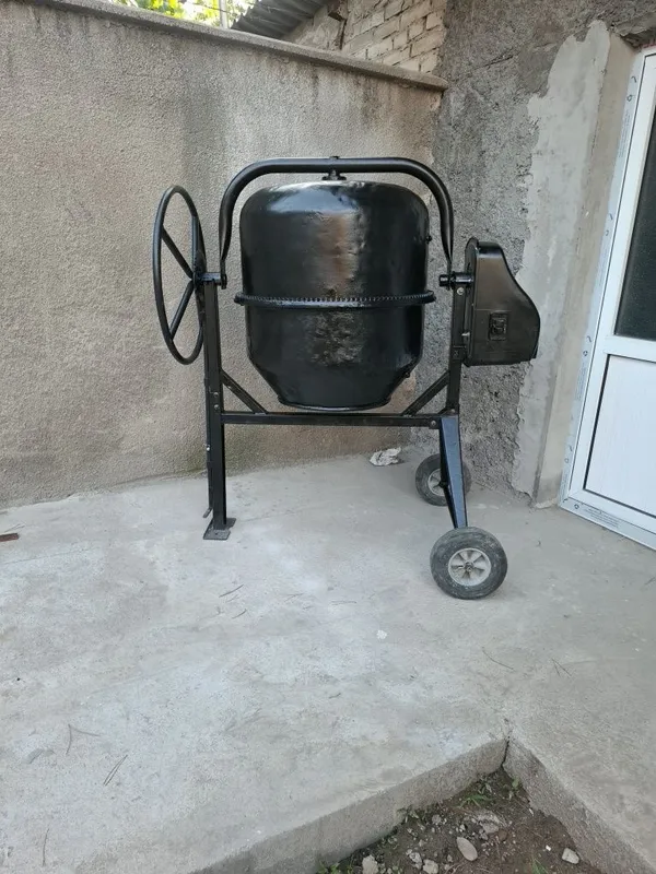 Бетонивый мешалка — фото 1