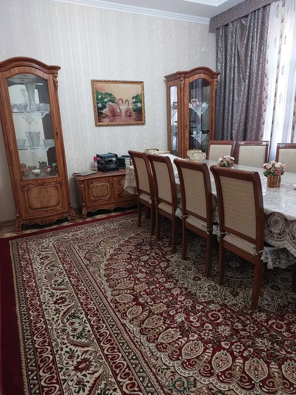 Продаётся 2-комнатная квартира в центре Чирчика