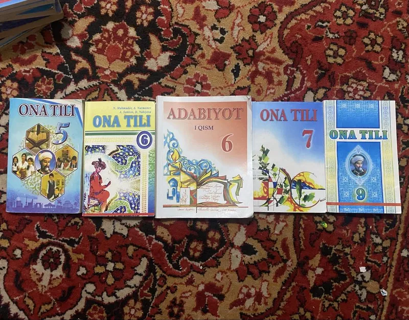 Использованные книги по классам История, Матиматика, и Узб-Литература — фото 1