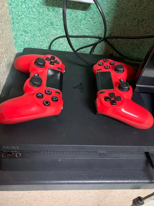 Playstation 5 va 4 2