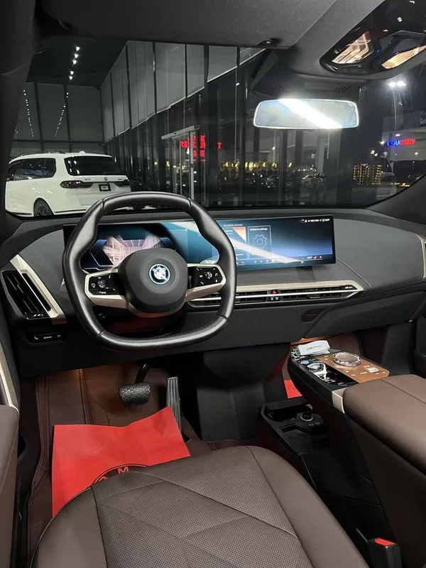 BMW iX 40i xDrive 2024 — фото 4