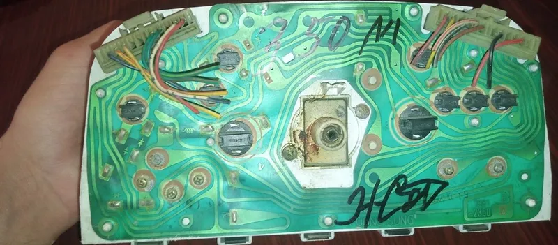 Tiko tablo 11784 yurgan yangi xolatda 4 Tiko tablo 11784 yurgan yangi xolatda 4