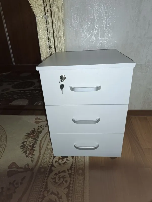 Тумбочка в детскую . — фото 3