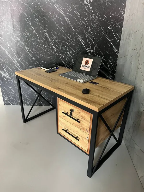Bu stol loft uslubdagi ofis stoli va kampyuter stuldep ataladimos MDF
