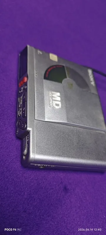 Sony MZ-R37 в хорошем состоянии — фото 2