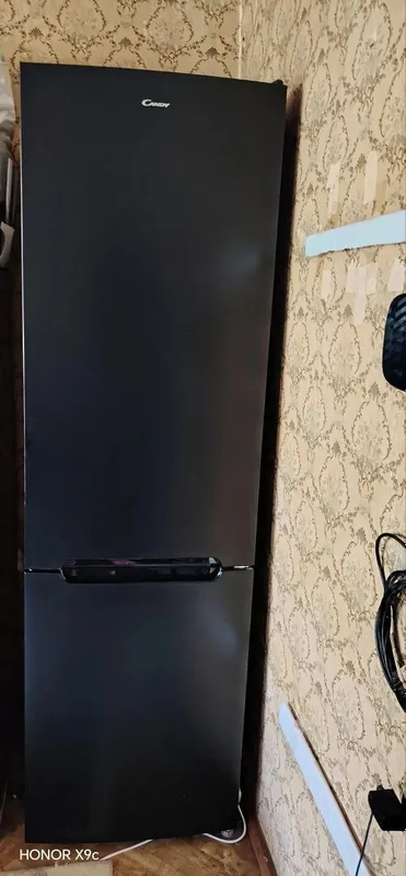 Продам свой холодильник 1 Продам свой холодильник 1