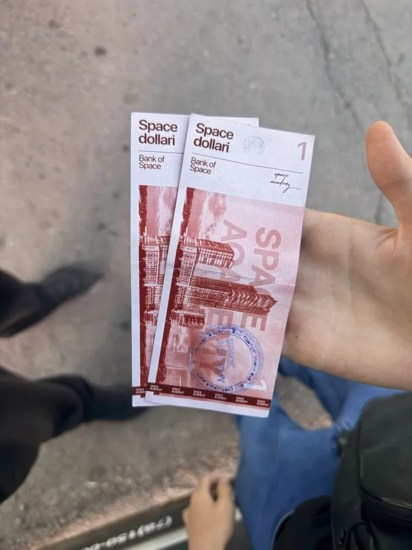 1 Space dollar