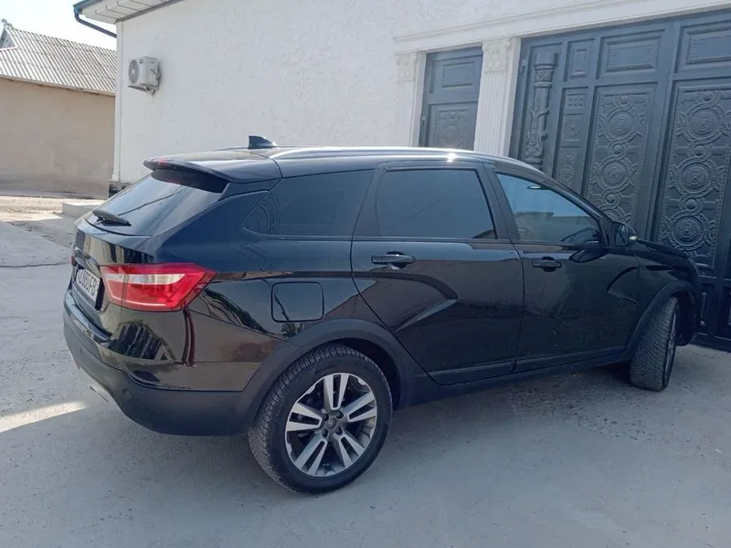 Lada Vesta sw cross 4