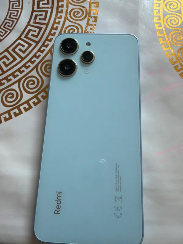 Продаётся Redmi 12, память 256 ГБ, 8-ядерный 2 Продаётся Redmi 12, память 256 ГБ, 8-ядерный 2