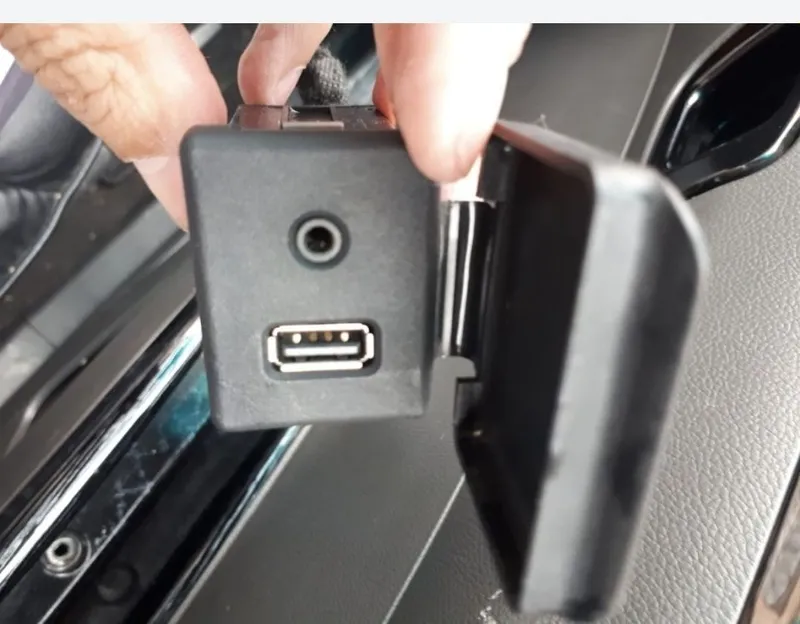 Продам USB AUX вход от автомагнитолы Chevrolet Malibu 1. Малибу 1 автомо 1