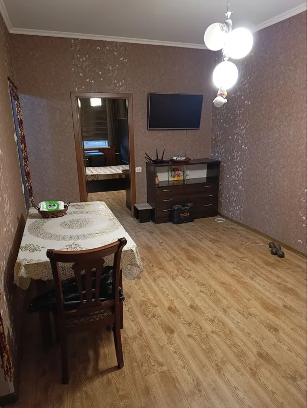 продам чиланзар 11.  трёх комнатная.  балкон 1,5*3 — фото 2