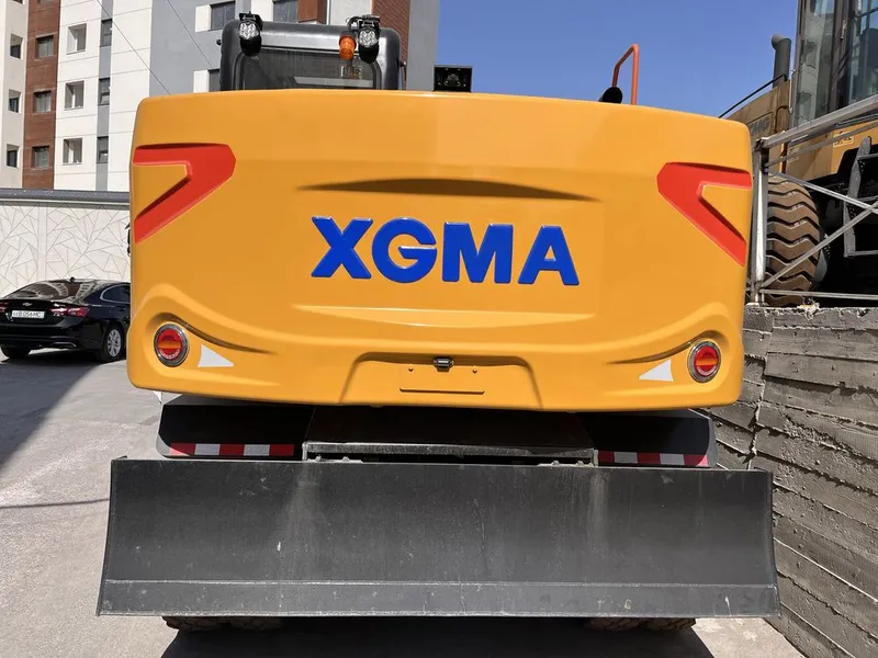 XGMA Колёсный экскаватор XG8155W XGMA Колёсный экскаватор XG8155W