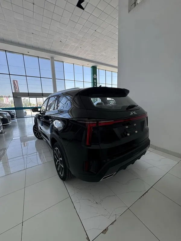 Jac js8 30% boshlangich tolov bilan xarid qiling — фото 1