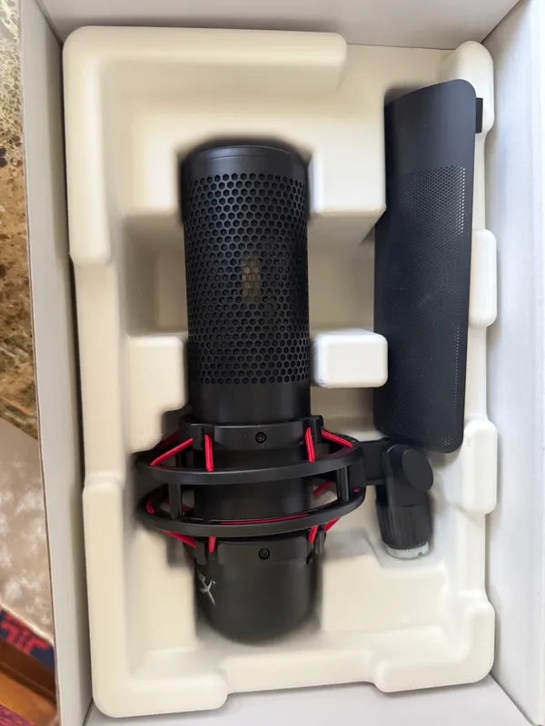 Студийный микрофон HyperX Procast 4 Студийный микрофон HyperX Procast 4