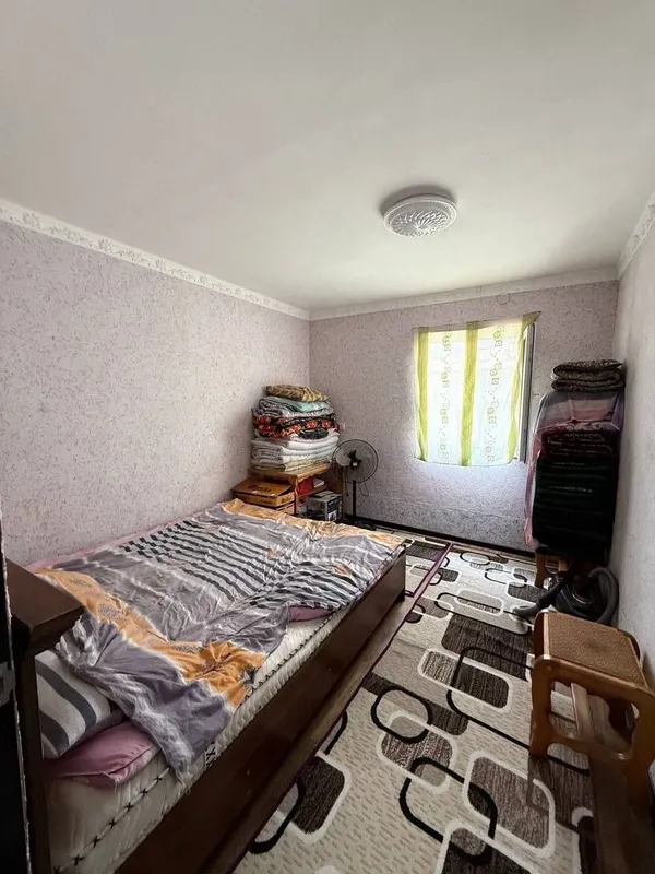 В городе Гулистан продаётся дом, в 1-м массиве, 2-этажный. 2 В городе Гулистан продаётся дом, в 1-м массиве, 2-этажный. 2