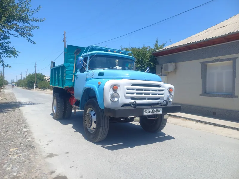Zil sotiladi holati alo yurip turgan moshin 3 Zil sotiladi holati alo yurip turgan moshin 3