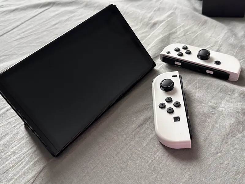 Nintendo Switch OLED / новый 1 Nintendo Switch OLED / новый 1