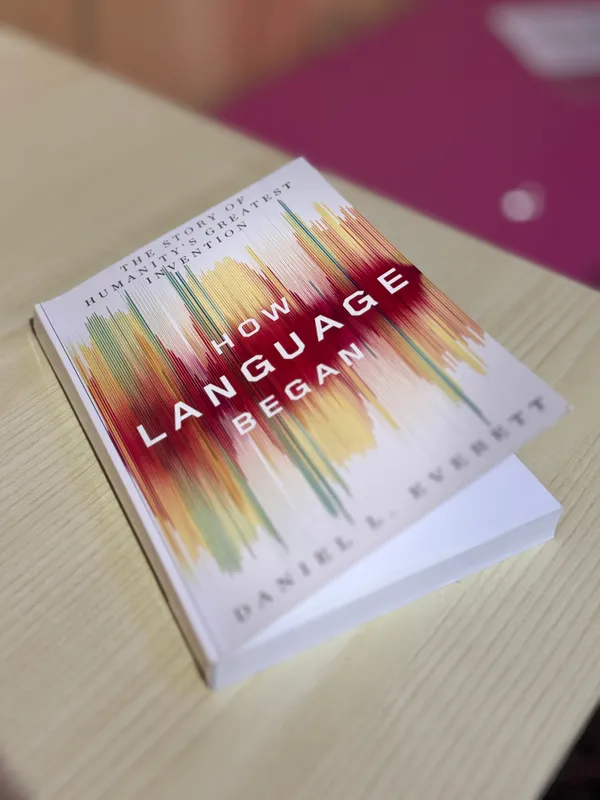 Книга на Английском лингвистик How Language Began