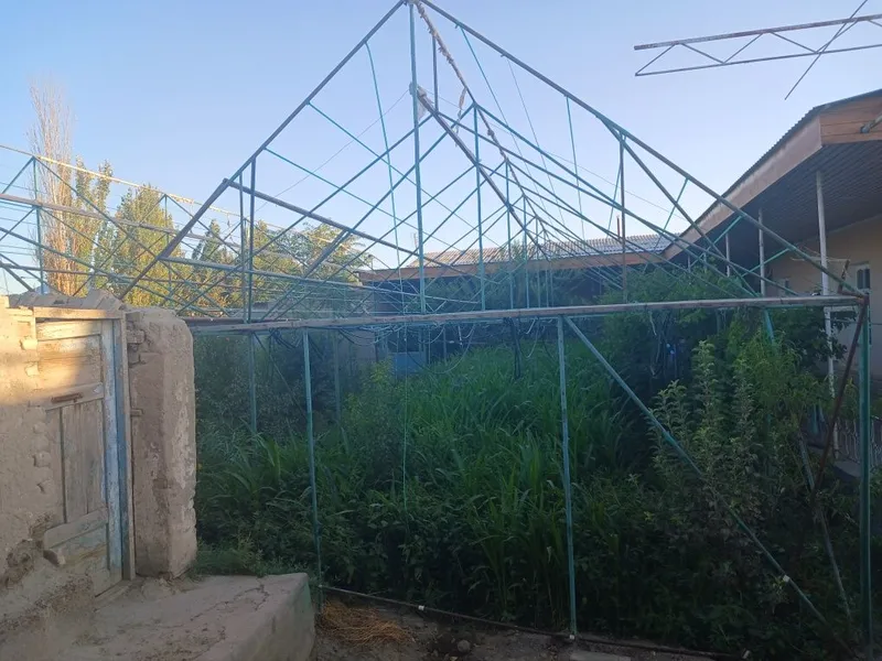 Issiqxona Tayyor halotda sotiladi 2.20 sotix 2ki qavatli selafan uchu — фото 3