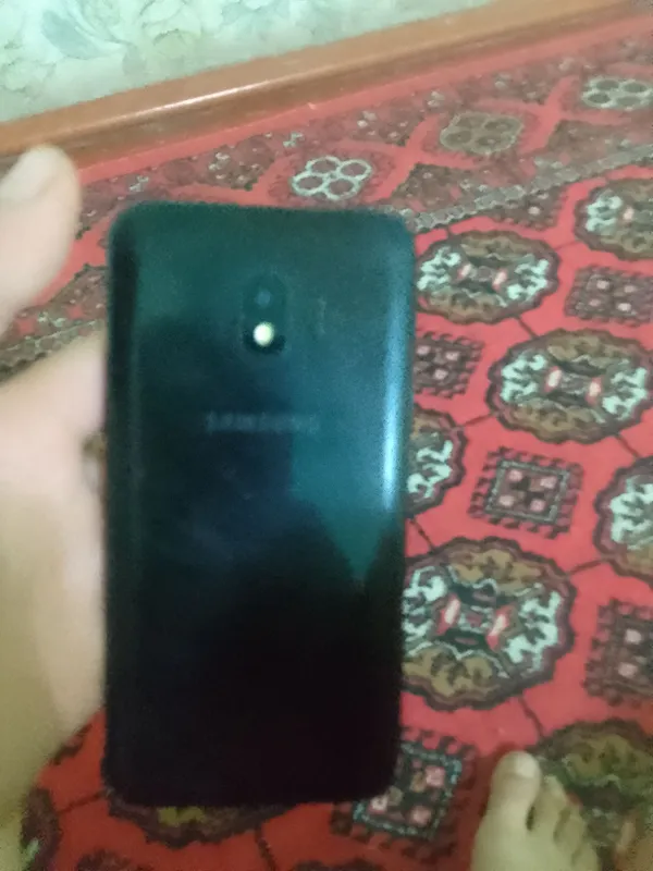 Samsung galahy Ji 2 telefoni narxi150.000 ming som